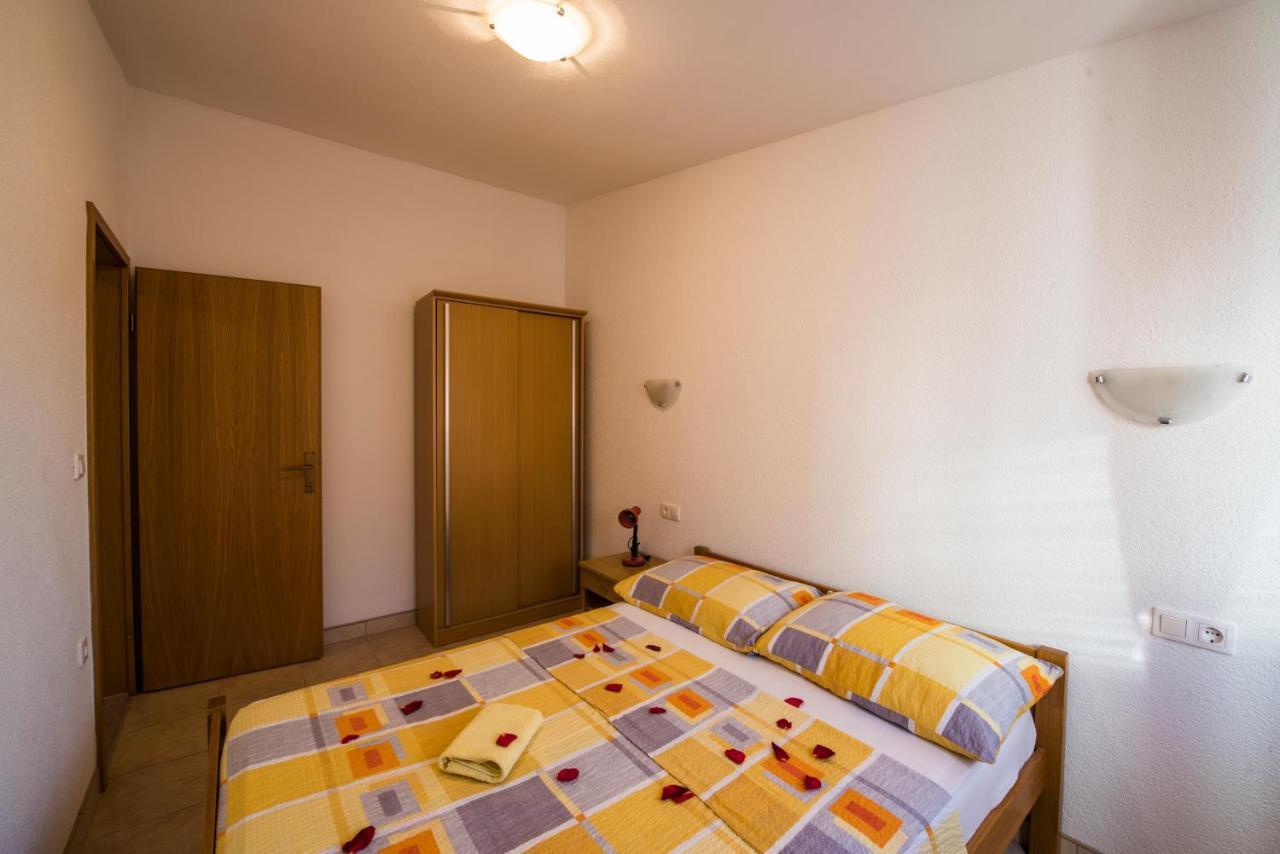Apartmani Ivan 피사크 외부 사진