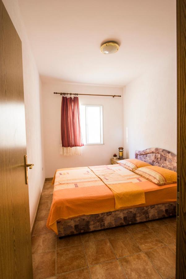Apartmani Ivan 피사크 외부 사진