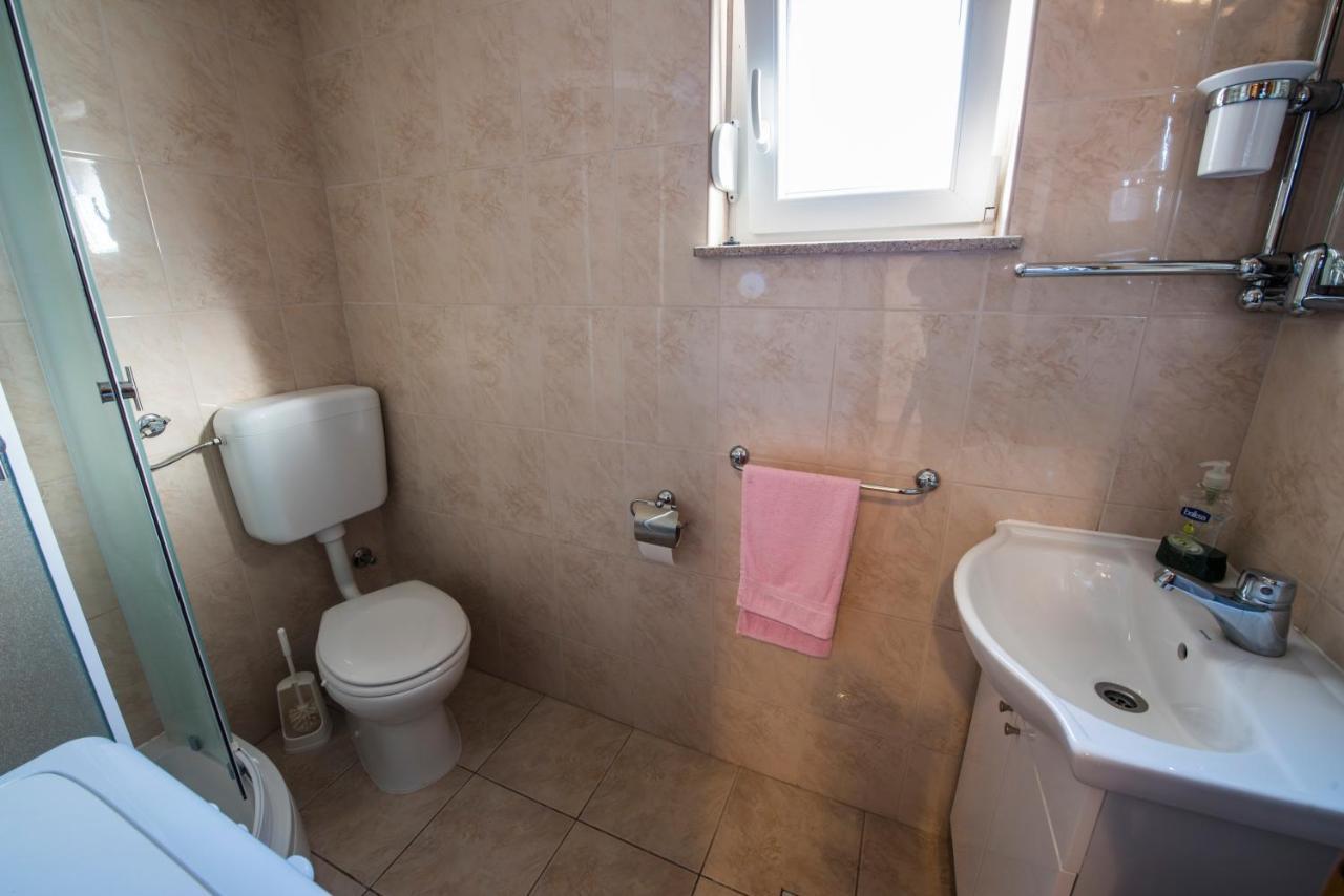 Apartmani Ivan 피사크 외부 사진