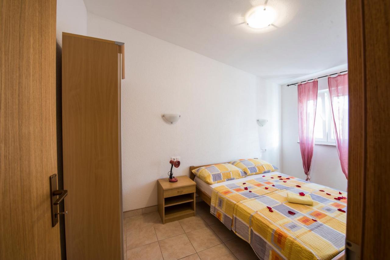 Apartmani Ivan 피사크 외부 사진